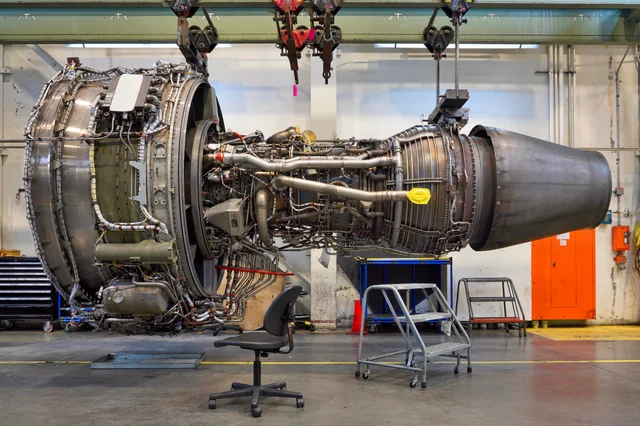 Pratt & Whitney 2000 Engine